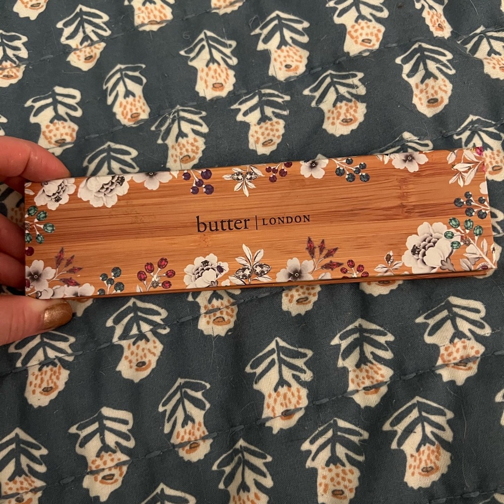 NEW BUTTER LONDON NATURAL GODDESS EYESHADOW PALETTE